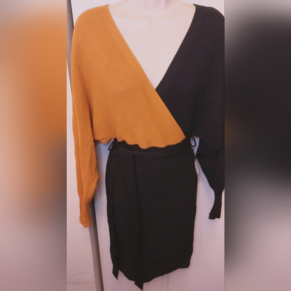 BCBG Paris Women's Surplice Bodycon Mini Sweater Dress NWT Size Medium Chic Glam - Picture 4 of 13